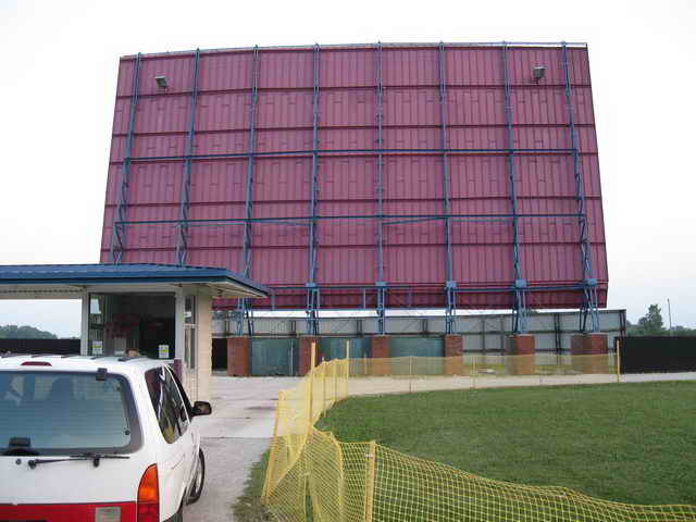 Sundance Kid Drive-In - 2010 Photo (newer photo)